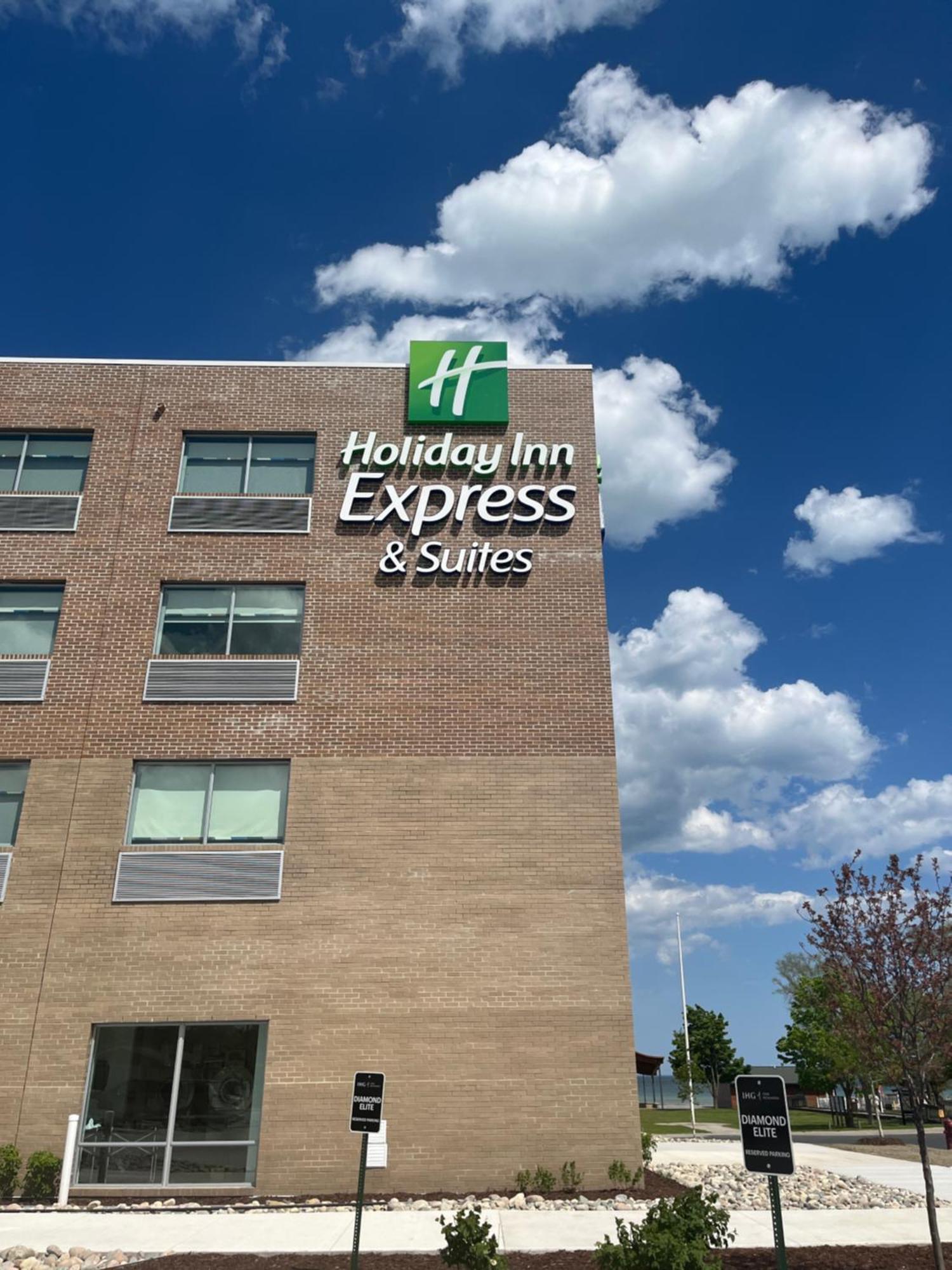 Holiday Inn Express & Suites Oscoda By Ihg Ngoại thất bức ảnh