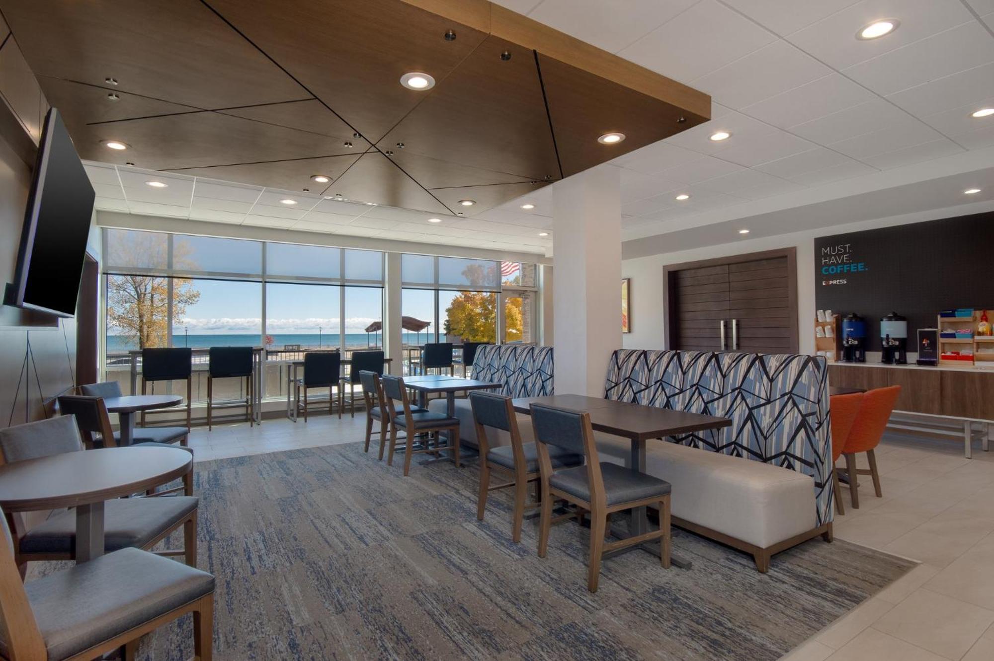 Holiday Inn Express & Suites Oscoda By Ihg Ngoại thất bức ảnh